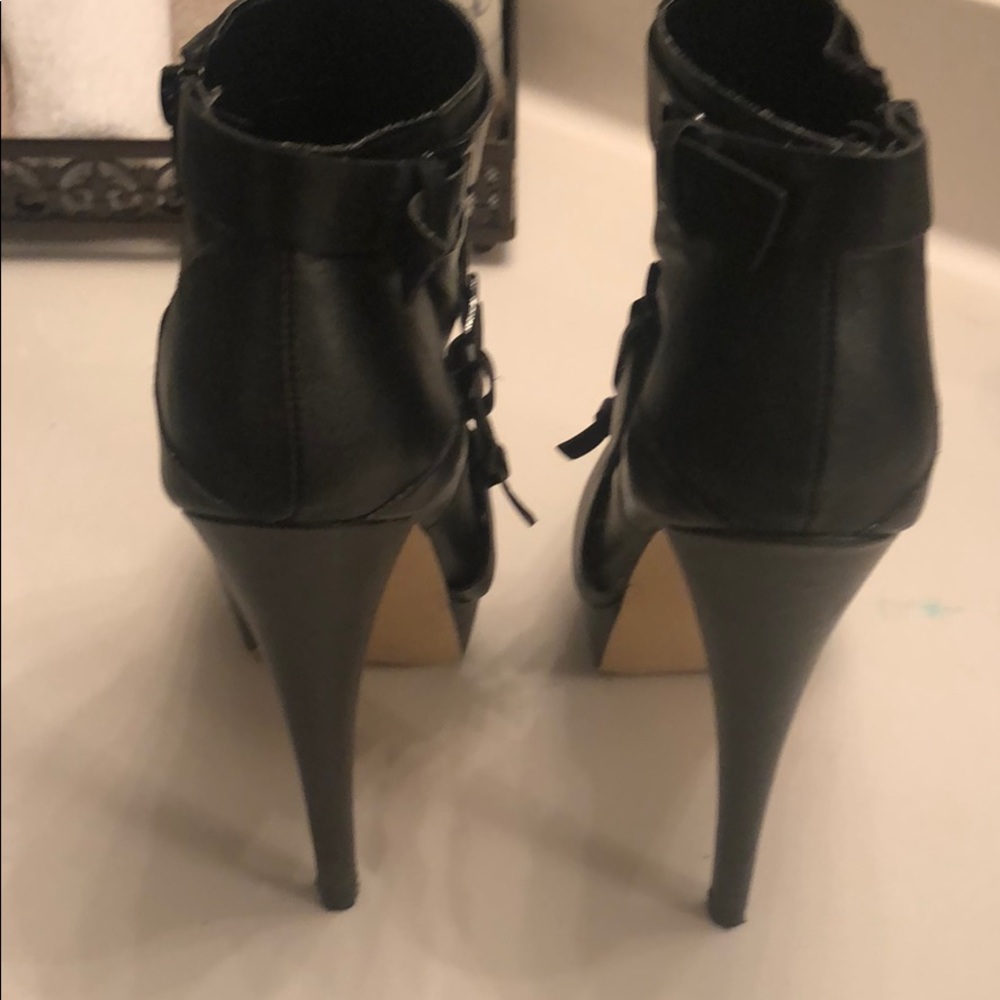 Black booties - Picture 4 of 5